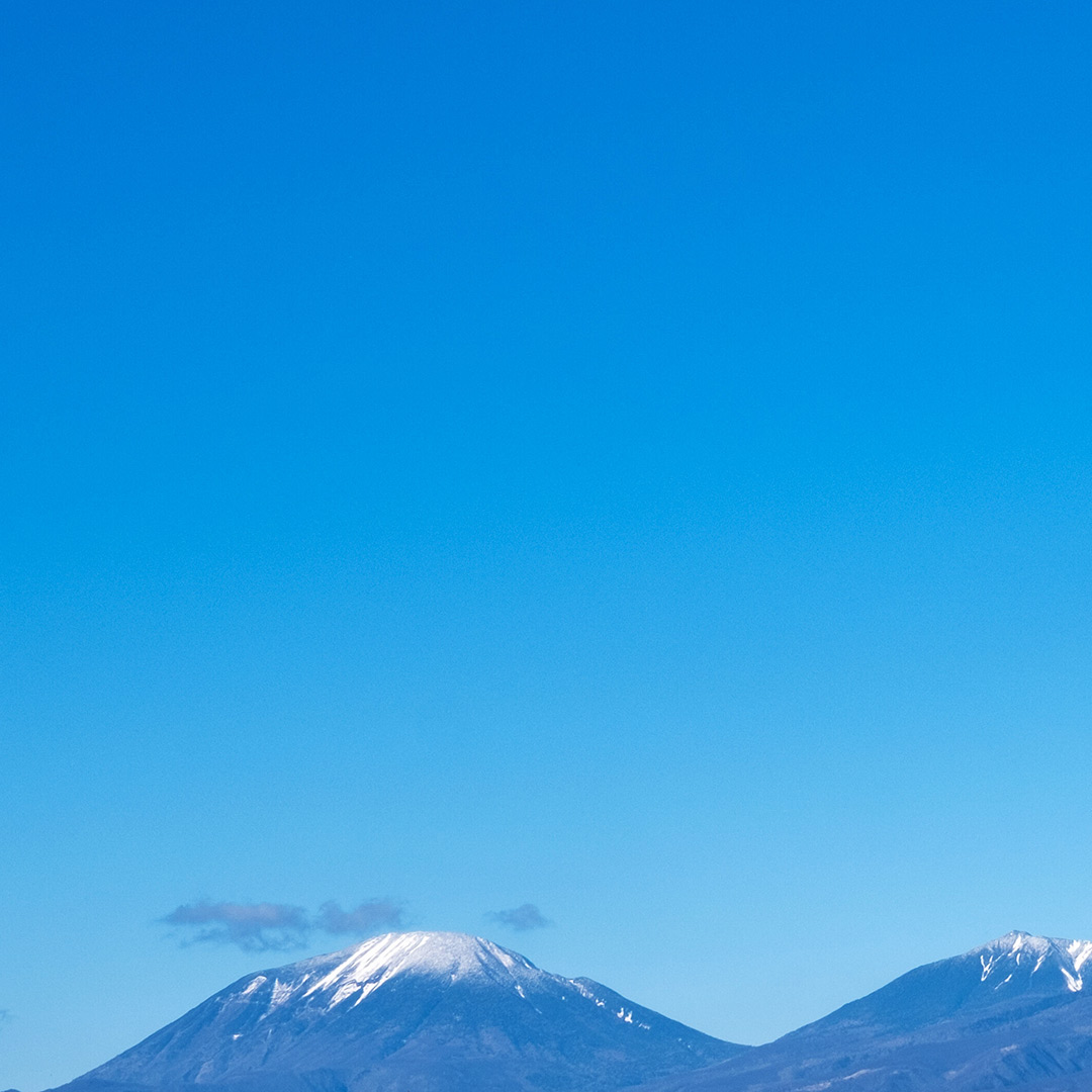 男体山と女峰山