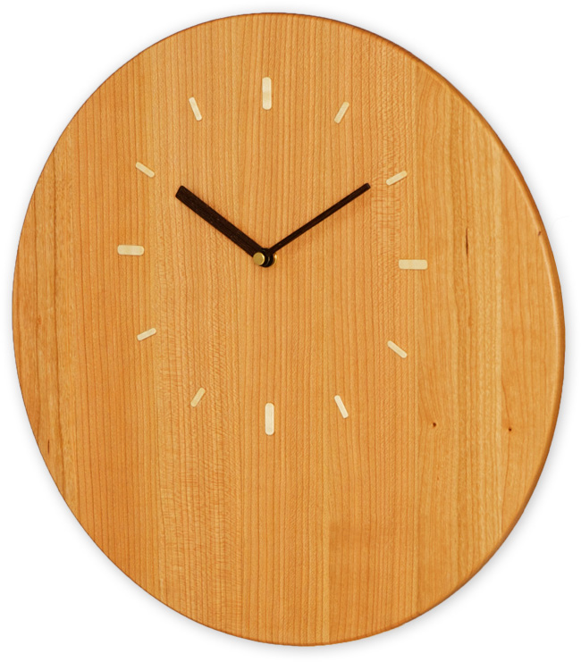 時針も木製の掛け時計